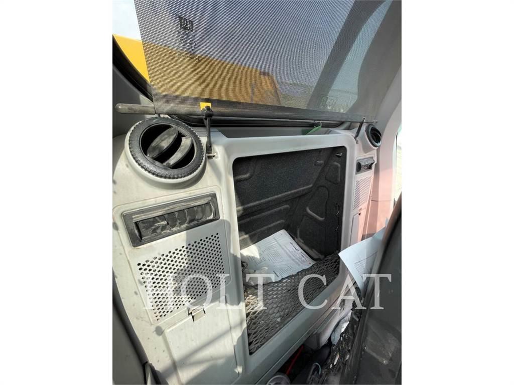CAT 340 12 Crawler Excavators