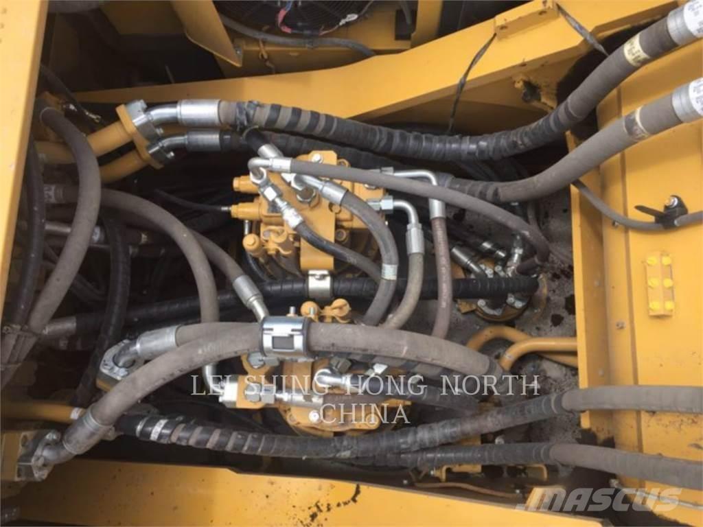 CAT 349D2L Crawler Excavators