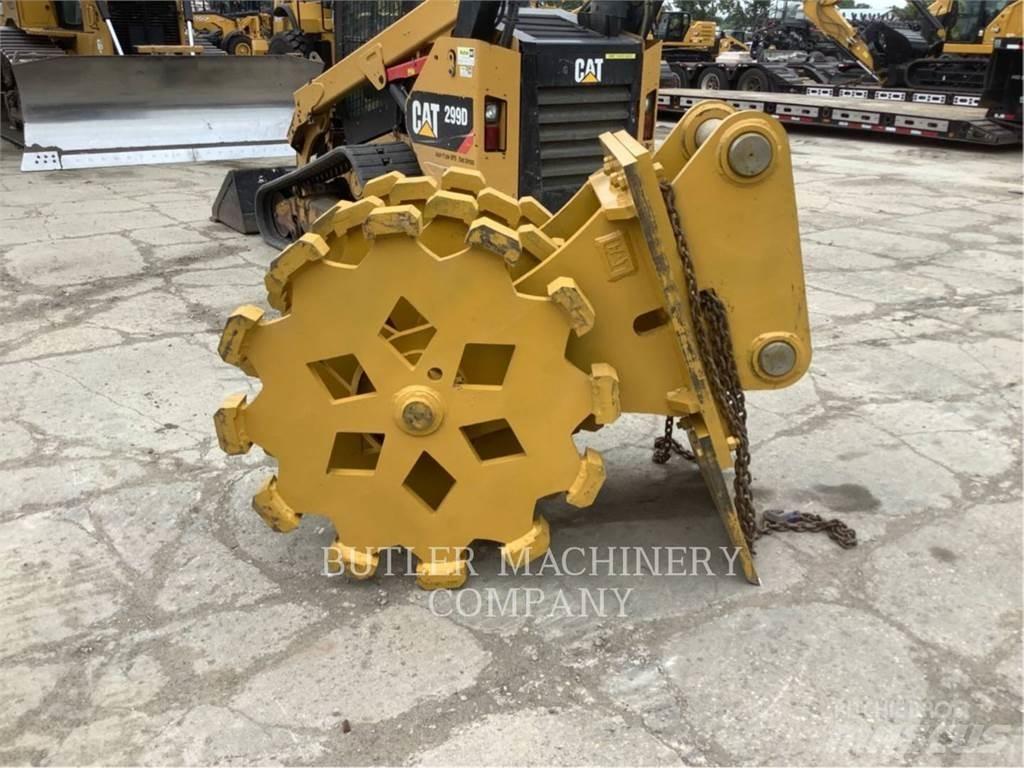 CAT 36 COMPACTOR WHEEL Other