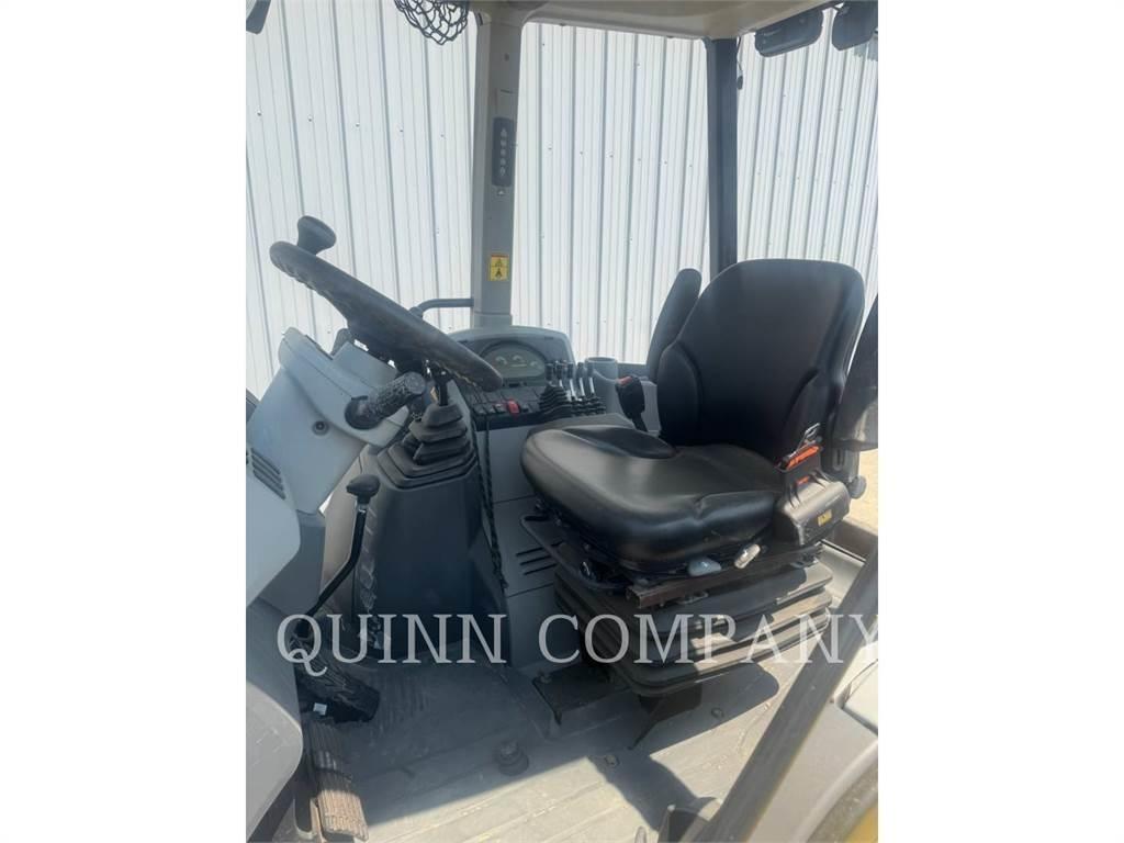 CAT 415F2IL Backhoe Loaders