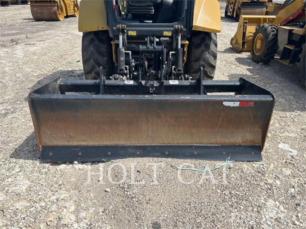 CAT 415IL Backhoe Loaders