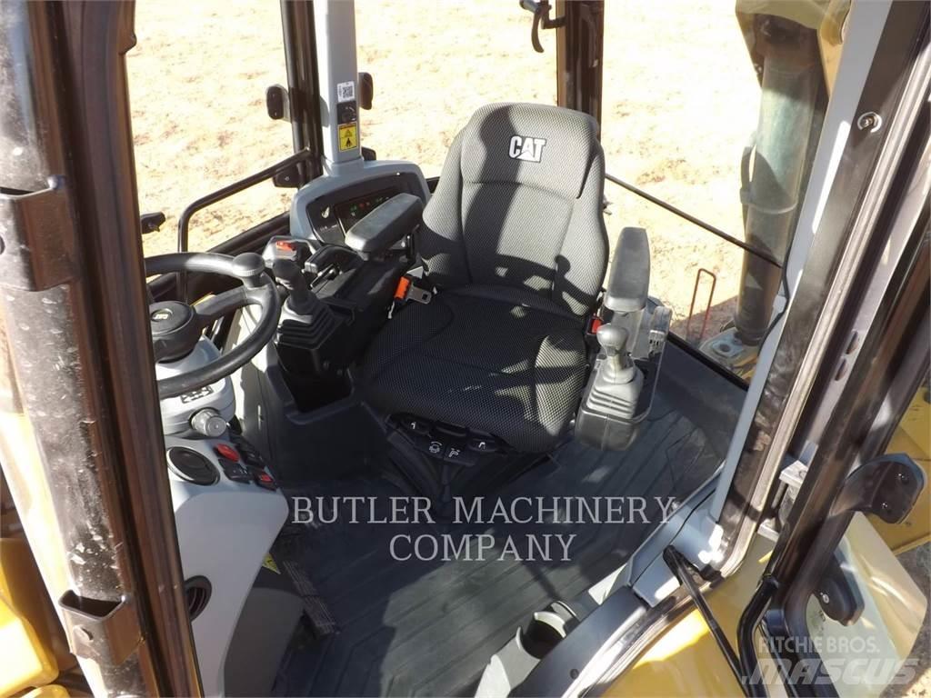CAT 420 Backhoe Loaders