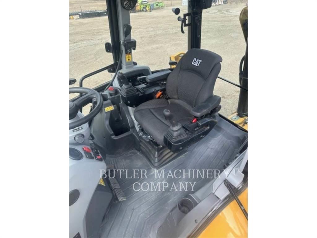 CAT 420 Backhoe Loaders