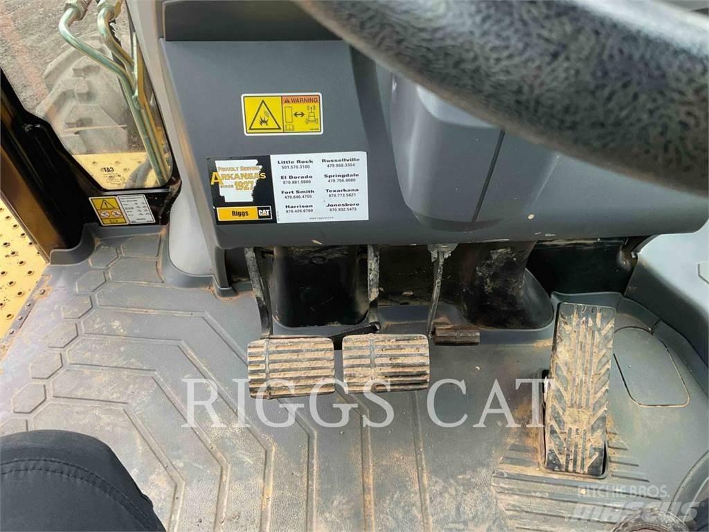 CAT 42007 Backhoe Loaders