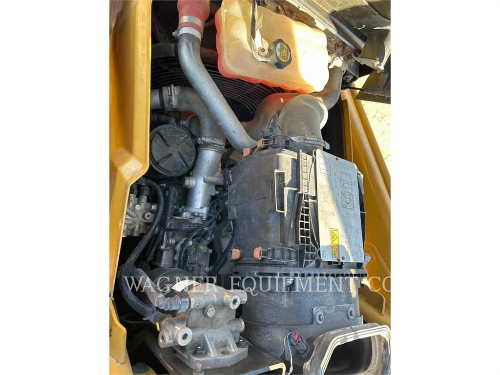 CAT 420F2 4WDE Backhoe Loaders
