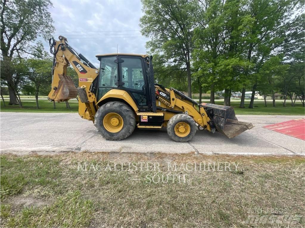 CAT 420F2IT Backhoe Loaders