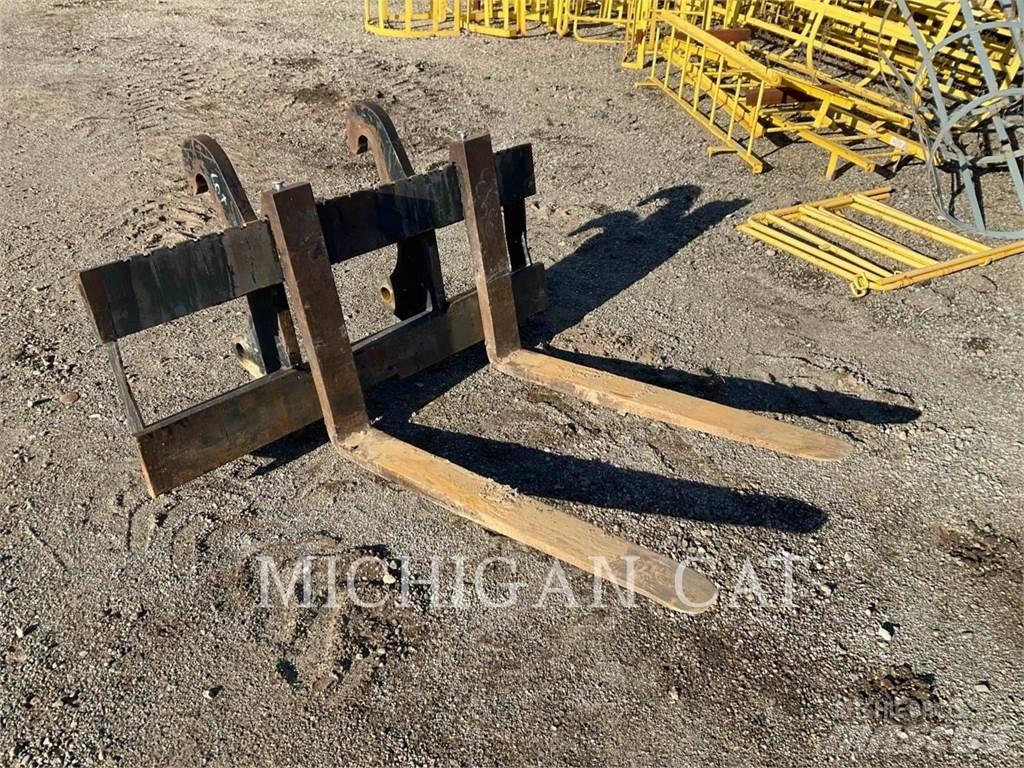 CAT 420FIT A Backhoe Loaders