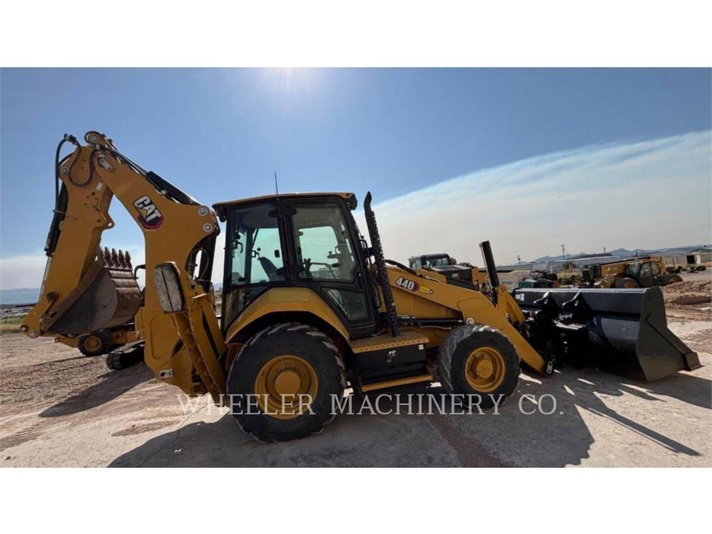 CAT 440 IT Backhoe Loaders