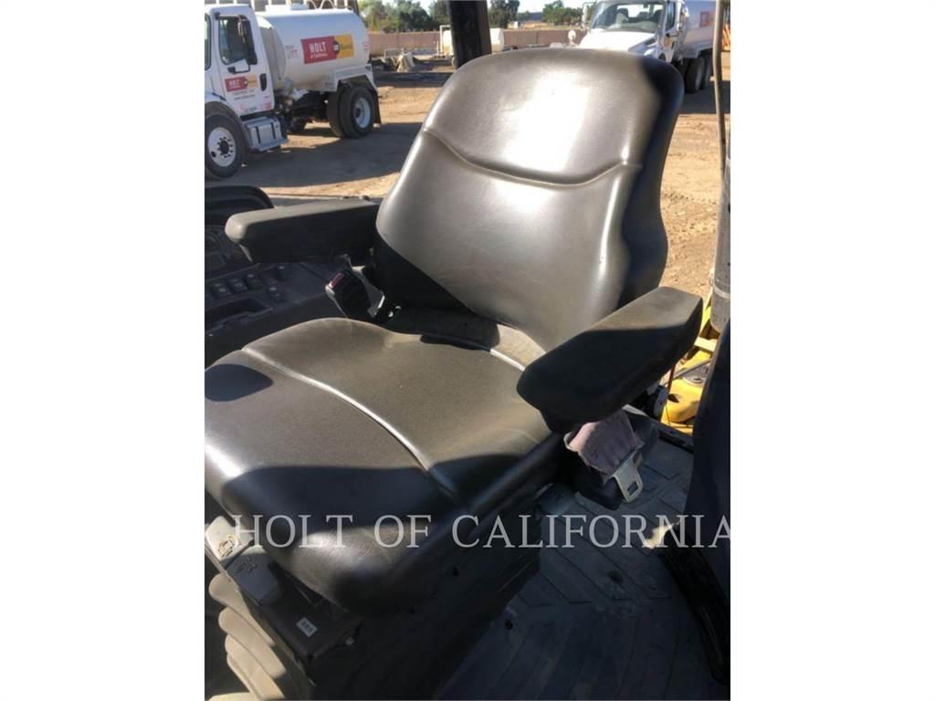 CAT 450 Backhoe Loaders