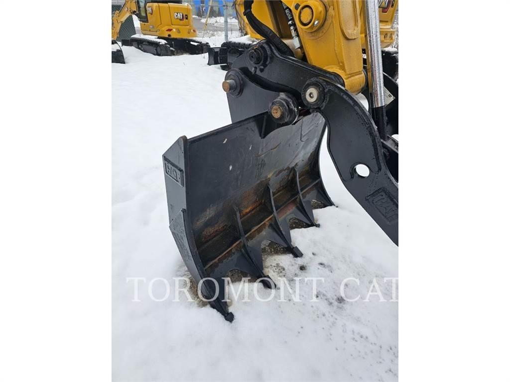 CAT 48.IN.RAKE.BUCKET Buckets