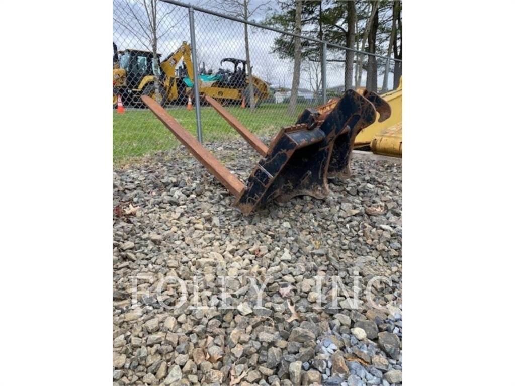 CAT 48 PALLET FORKS Forks