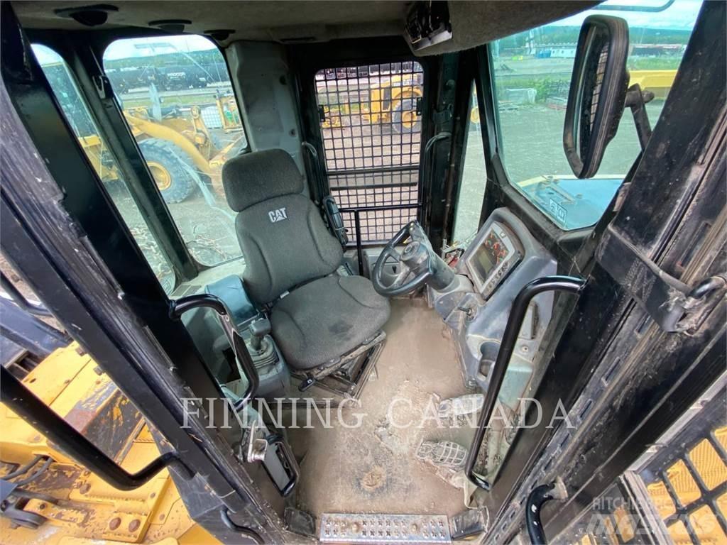 CAT 545D Skidders