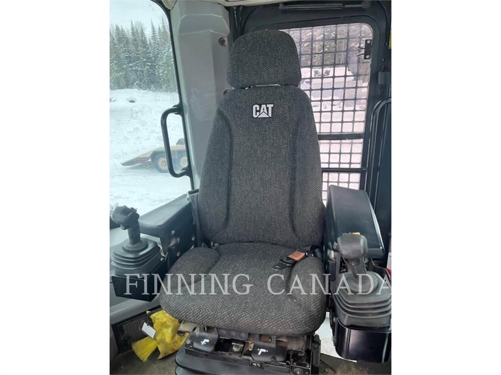 CAT 555D Skidders