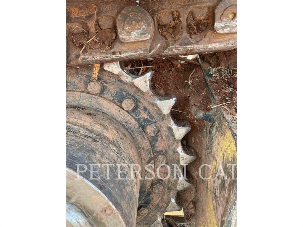 CAT 568 LL Harwarders