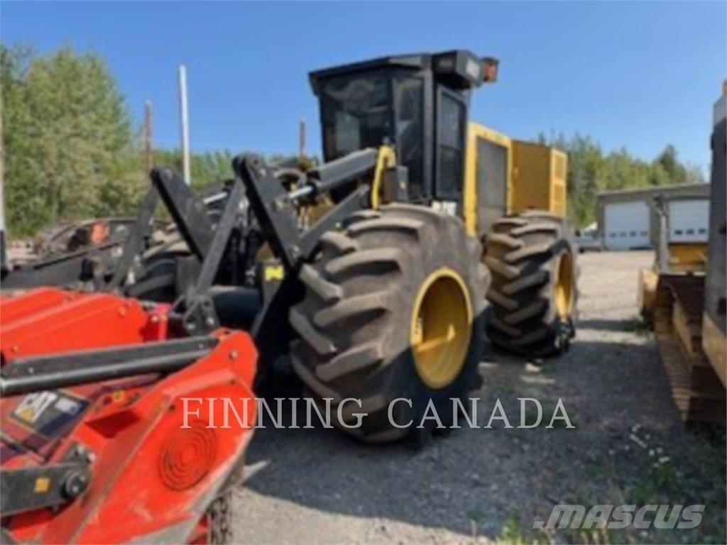 CAT 586C SPT Forestry Tractors