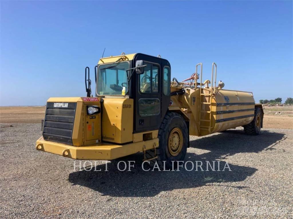 CAT 613G WT Tank Trucks