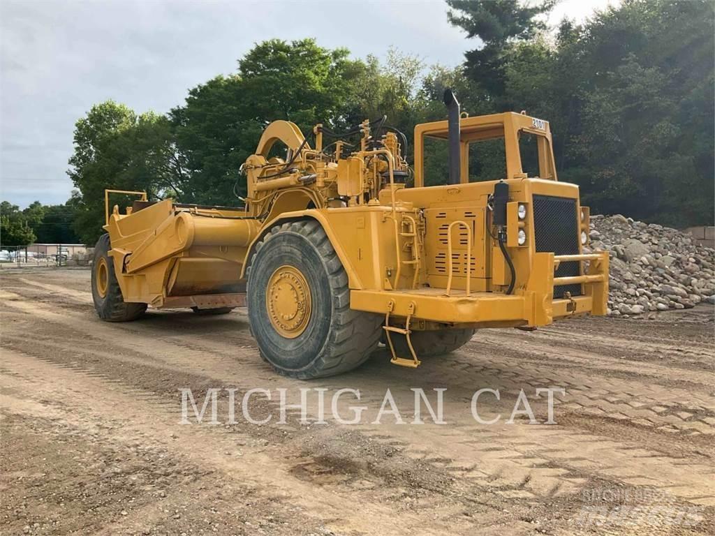 CAT 621E Scrapers
