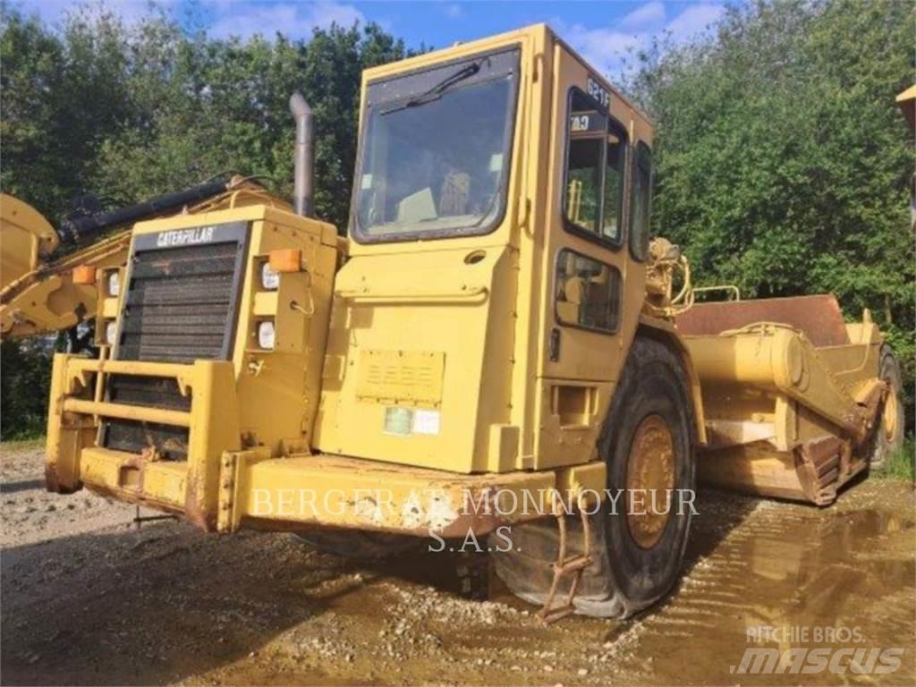 CAT 621F Scrapers