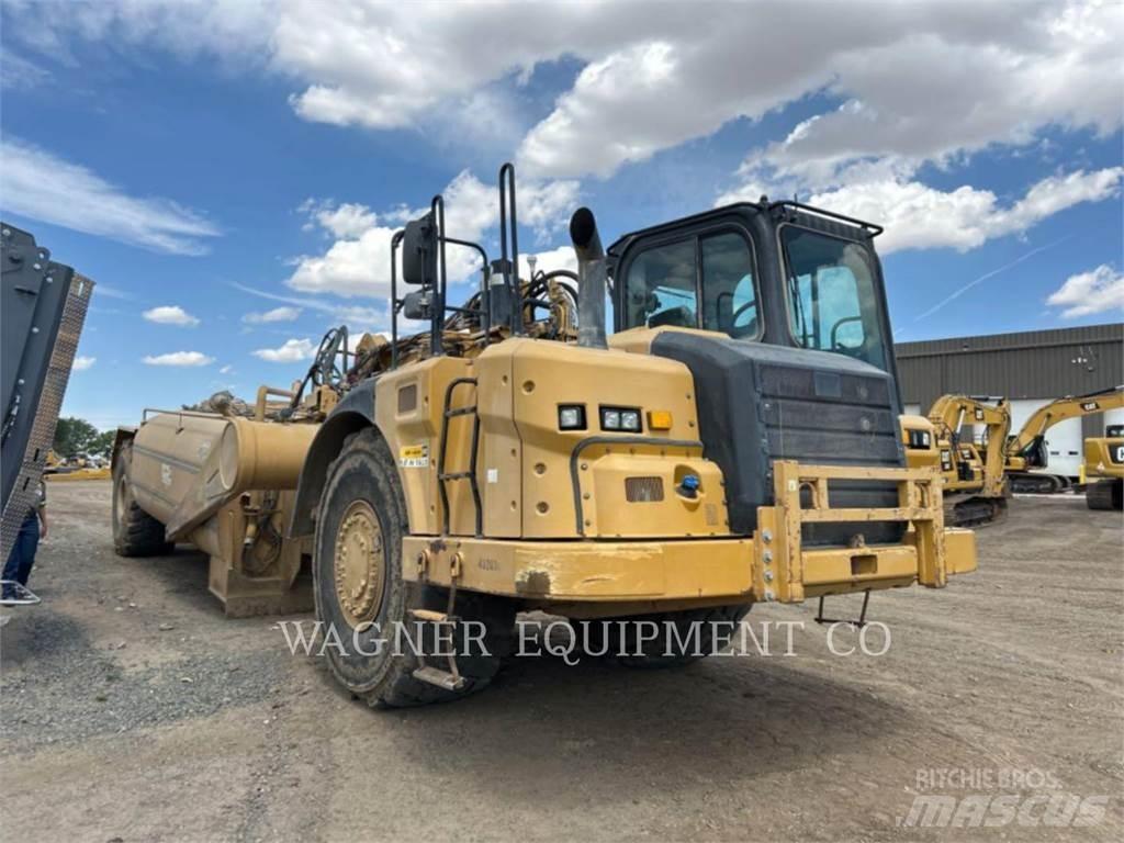 CAT 621K WW Water Tankers