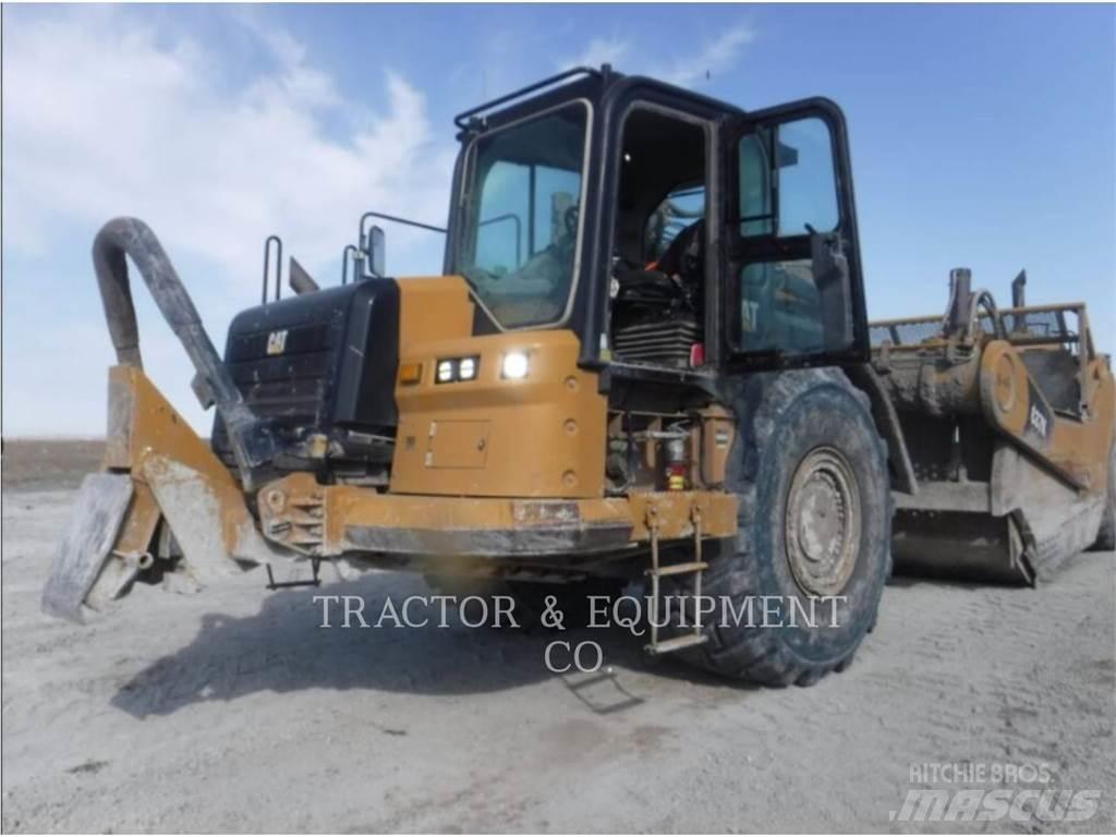 CAT 637K Scrapers