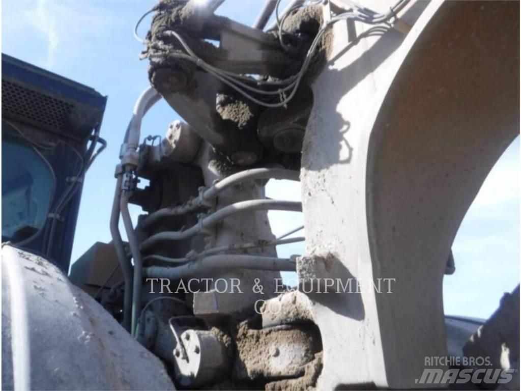 CAT 637K Scrapers