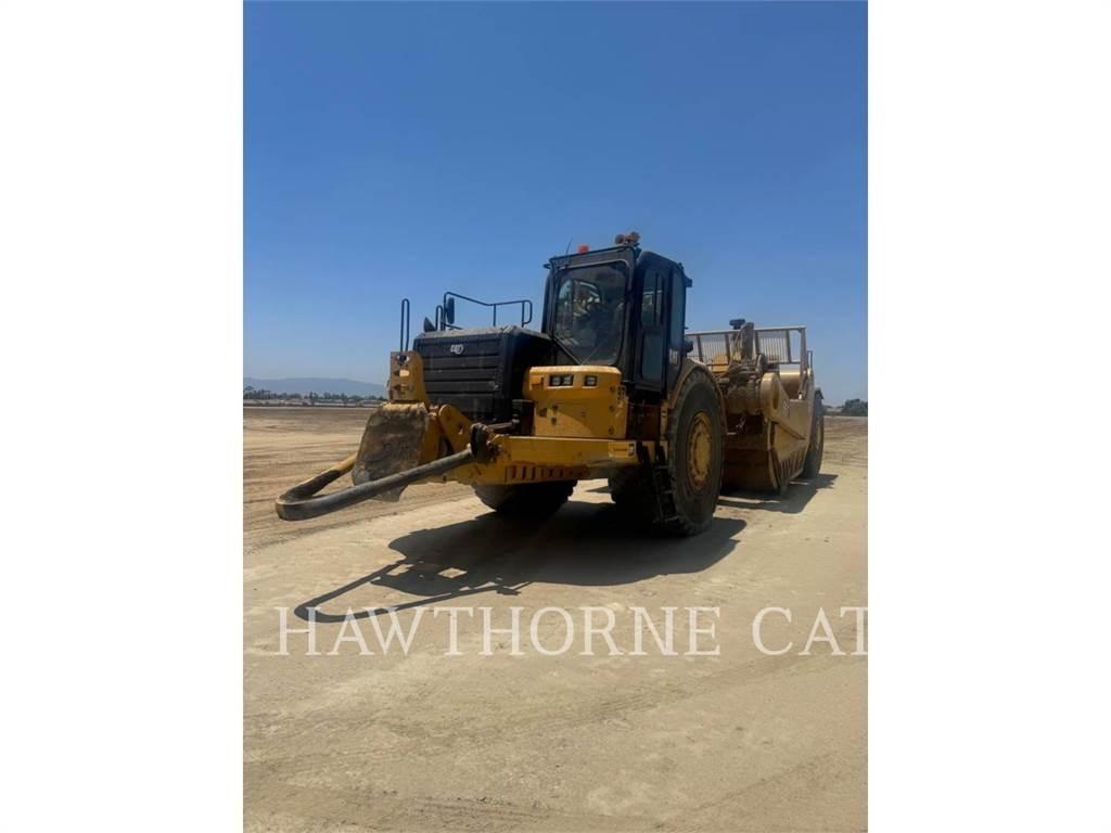 CAT 657 Scrapers