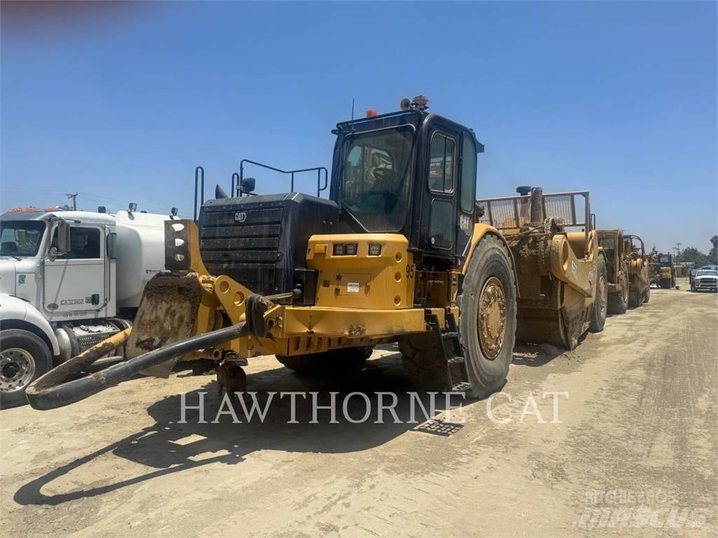 CAT 657 Scrapers