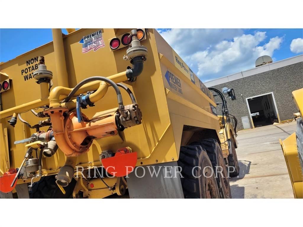 CAT 725WW Tank Trucks
