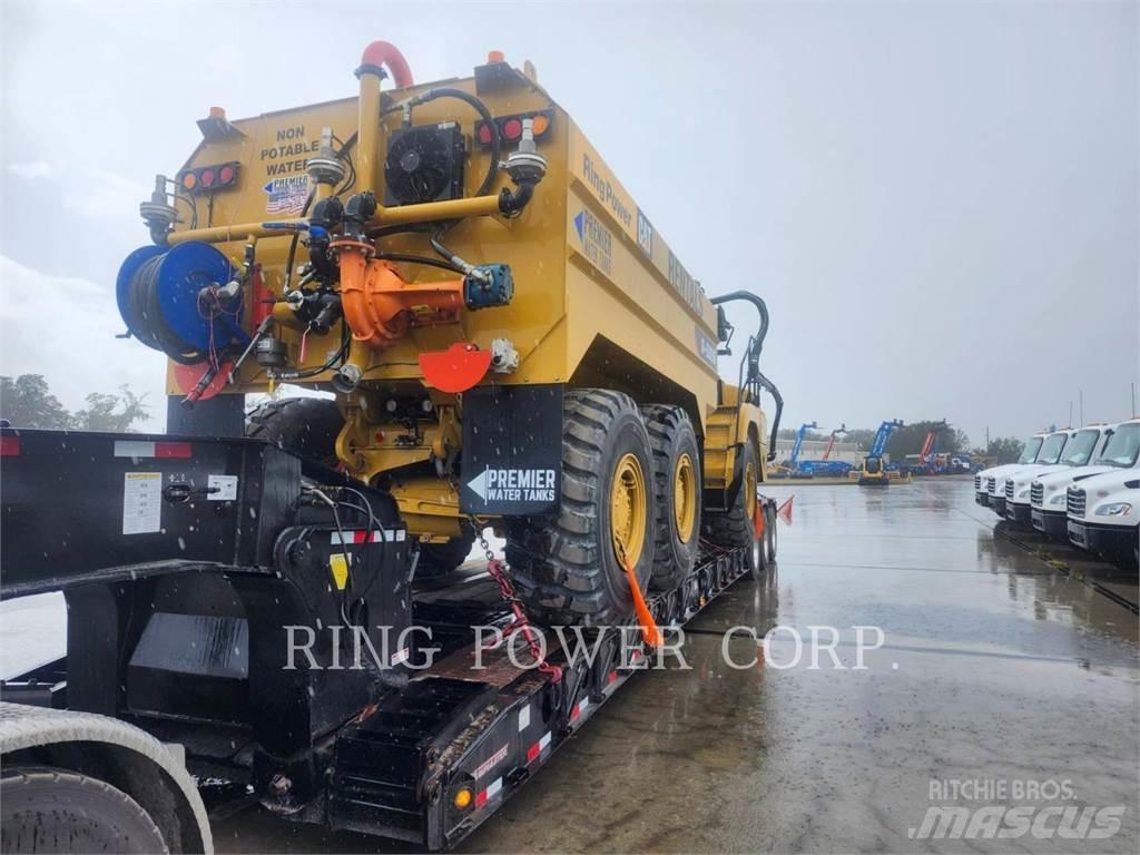 CAT 725WW Tank Trucks