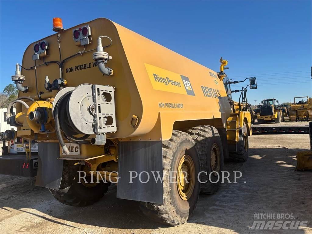 CAT 725WW Tank Trucks