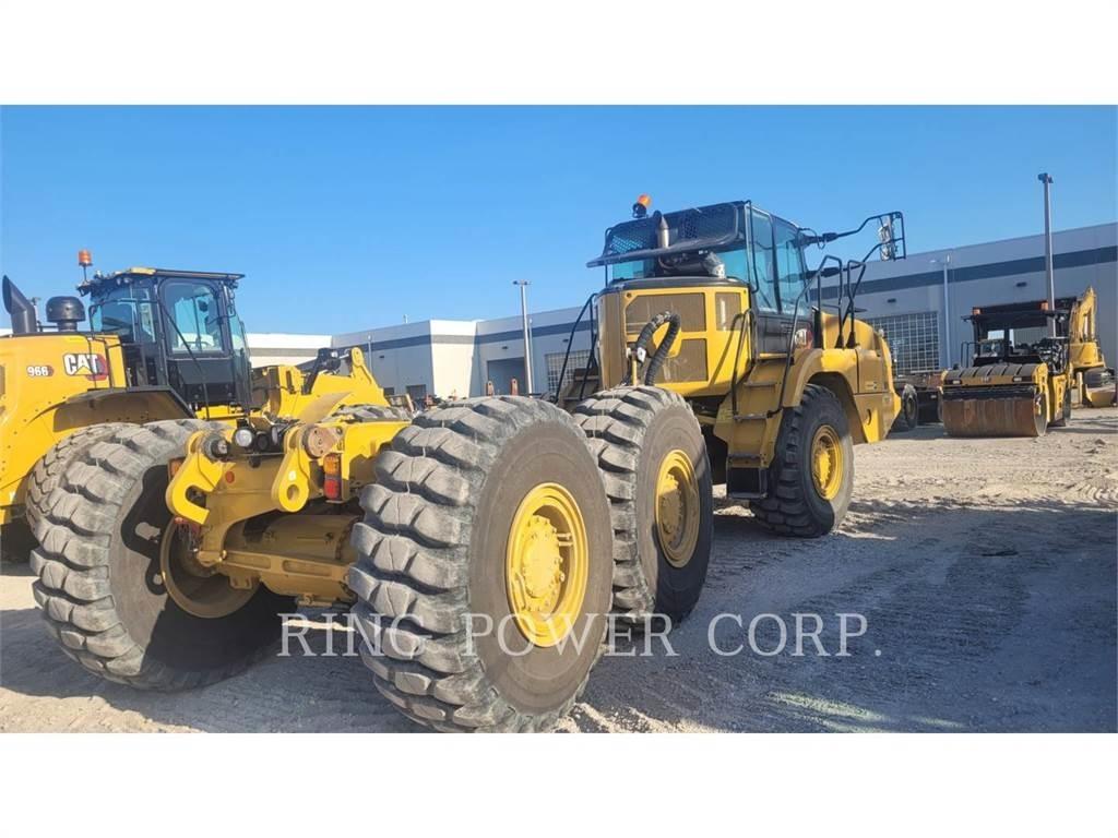 CAT 725WW Tank Trucks