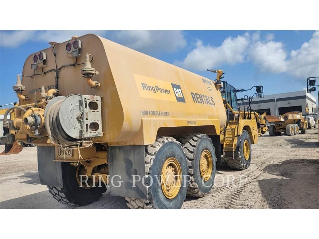 CAT 725WW Tank Trucks