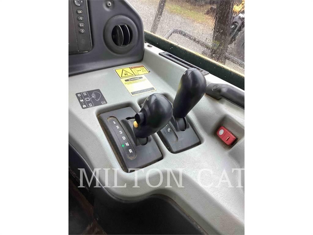 CAT 735C Articulated Dump Trucks (ADTs)