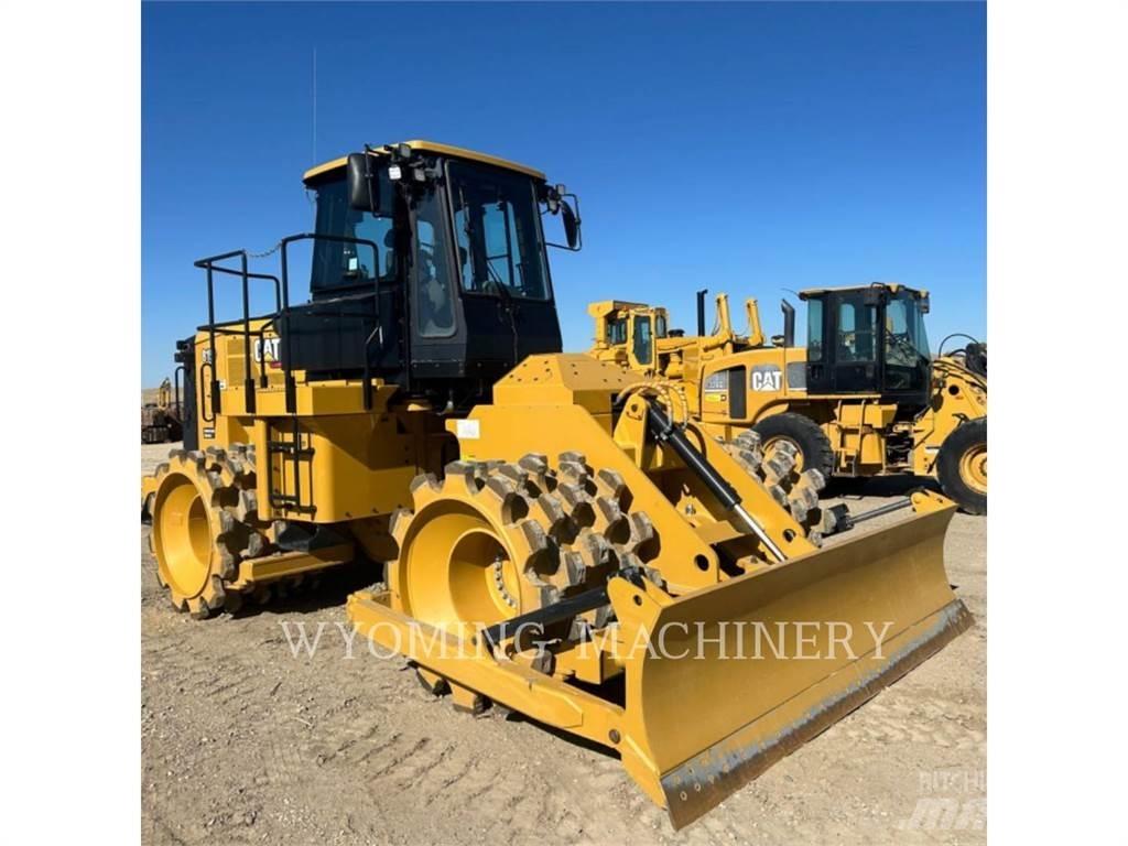 CAT 815 Soil Compactors