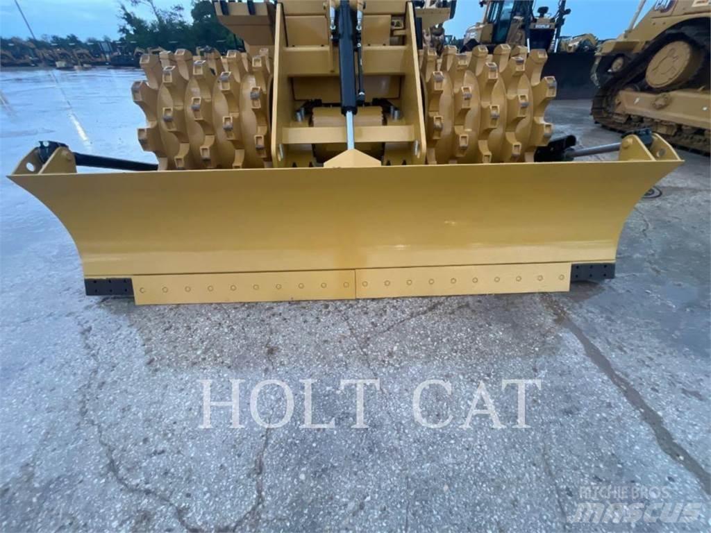 CAT 815 Soil Compactors