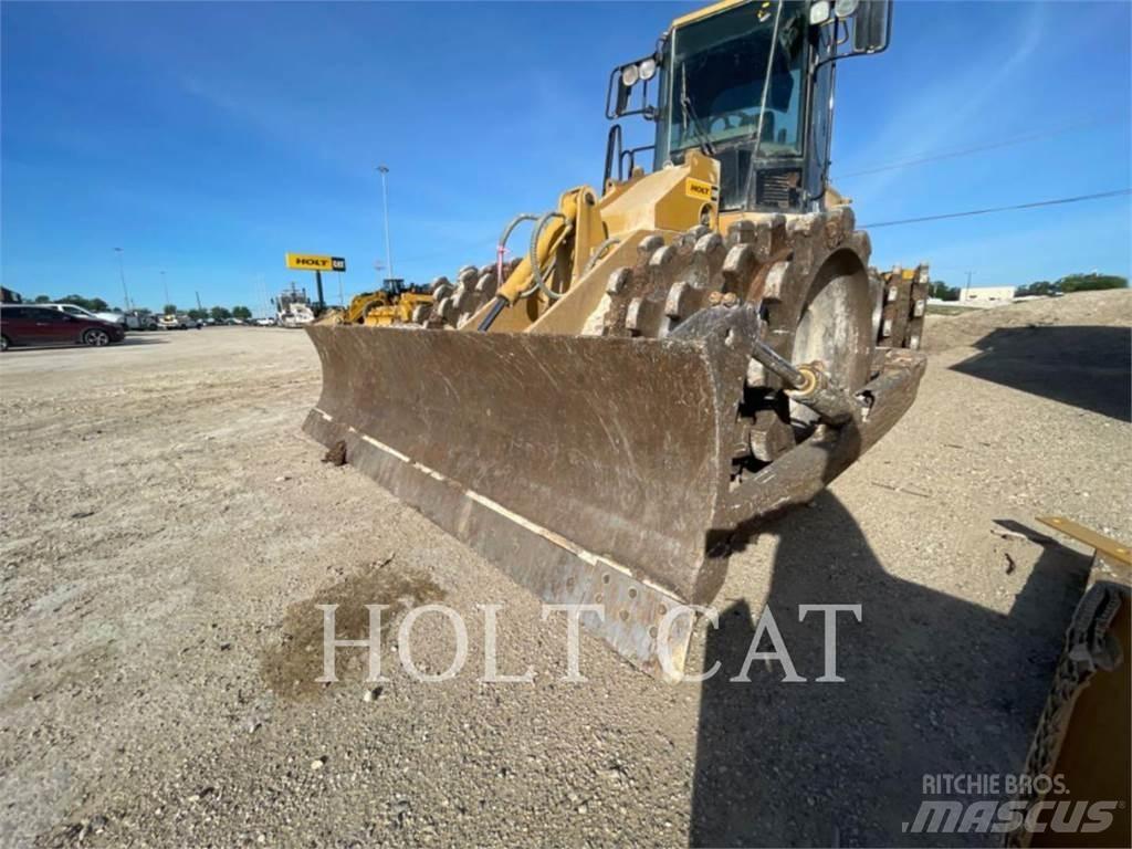 CAT 815F Soil Compactors