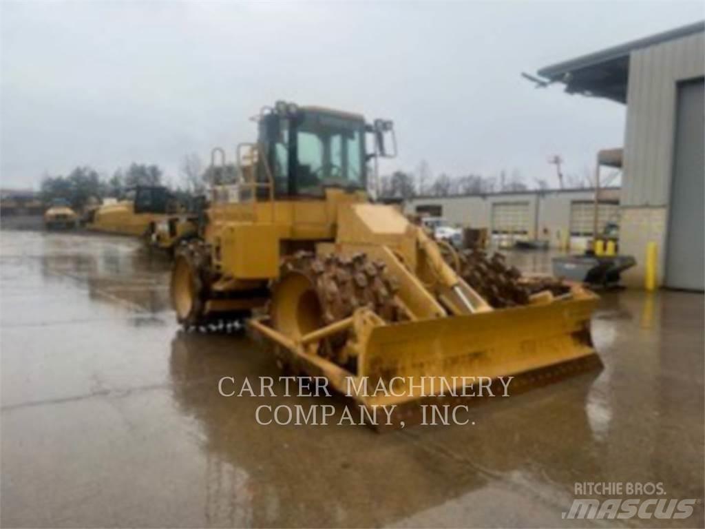 CAT 815F Wheel dozers