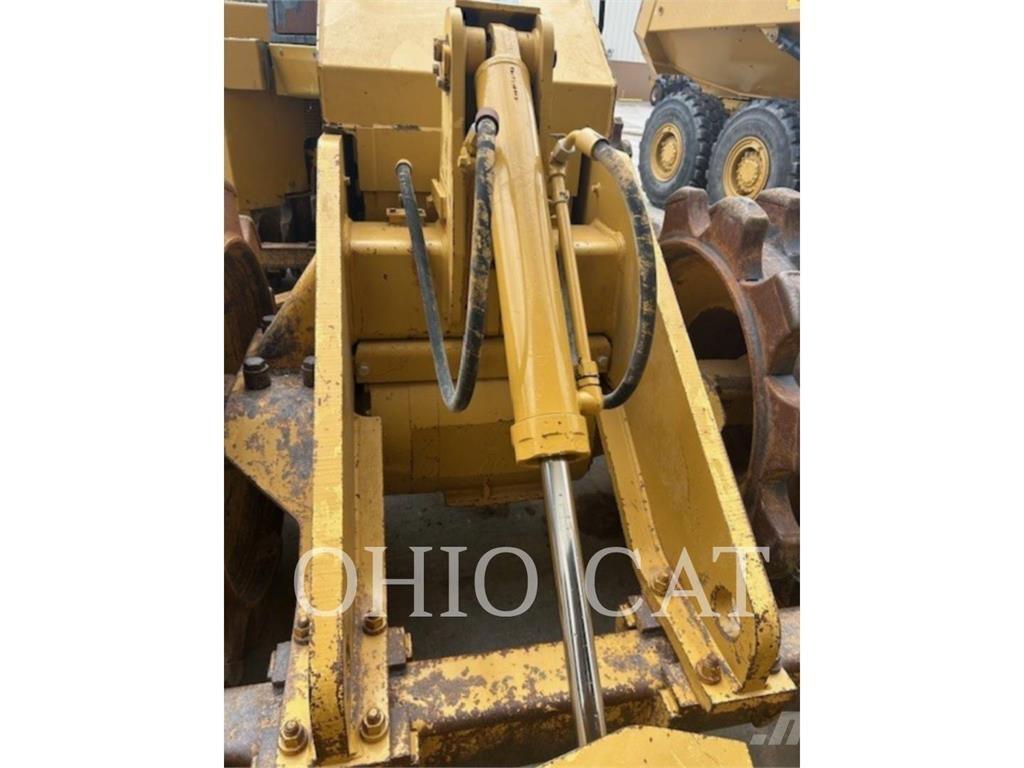 CAT 815F2 Soil Compactors