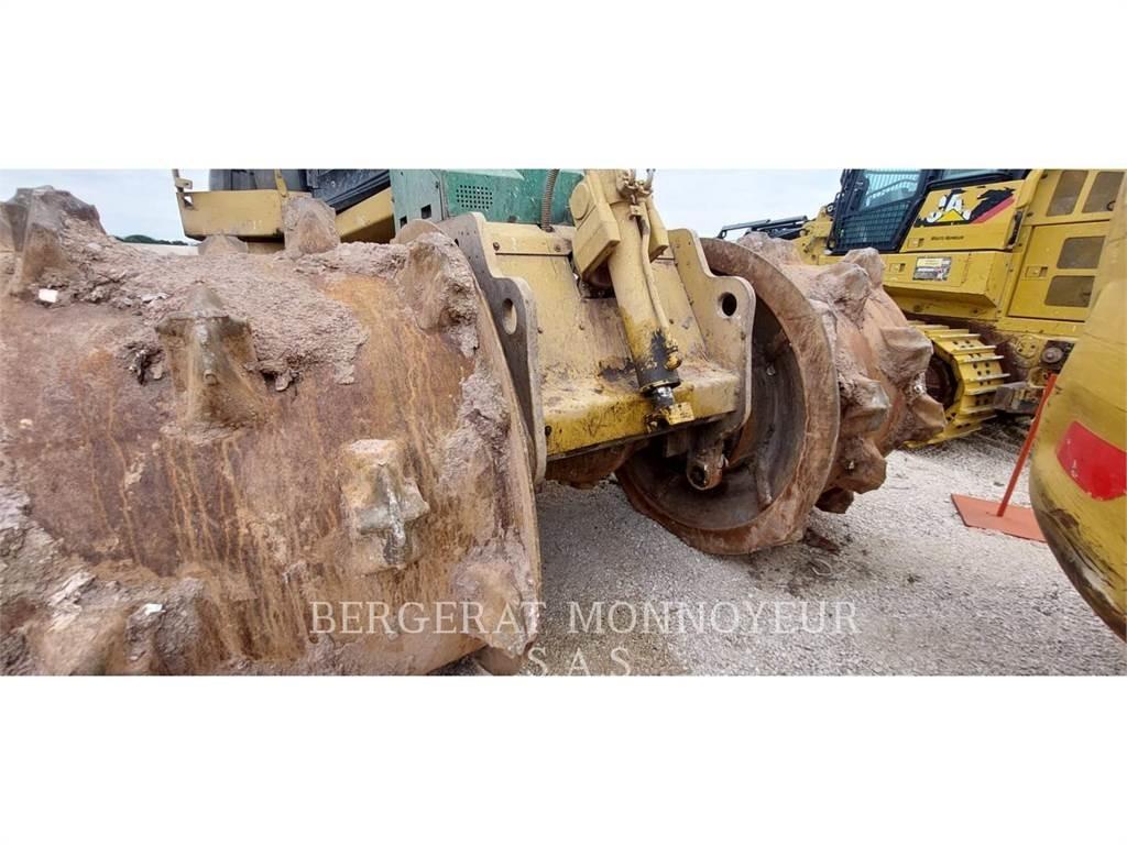 CAT 826G Wheel dozers