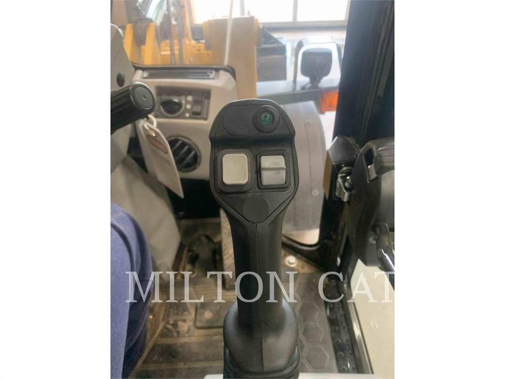 CAT 903D Wheel Loaders