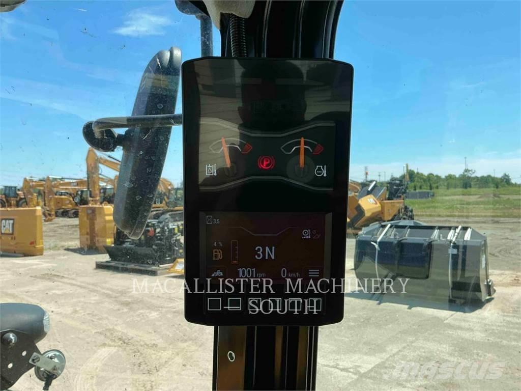 CAT 906 Wheel Loaders
