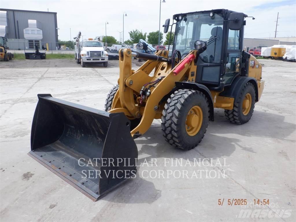 CAT 906-14 Wheel Loaders