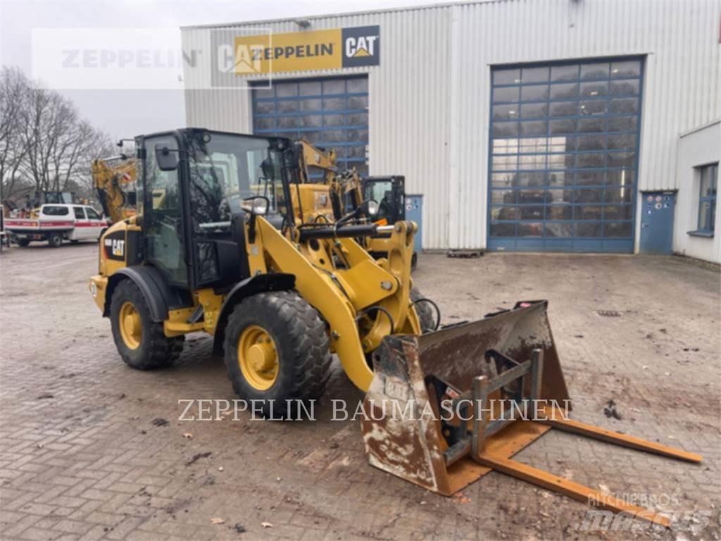 CAT 906M Wheel Loaders