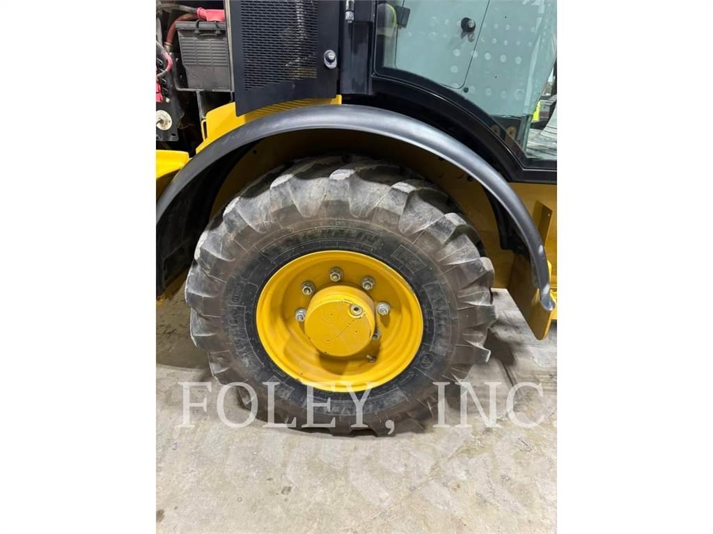 CAT 906M Wheel Loaders