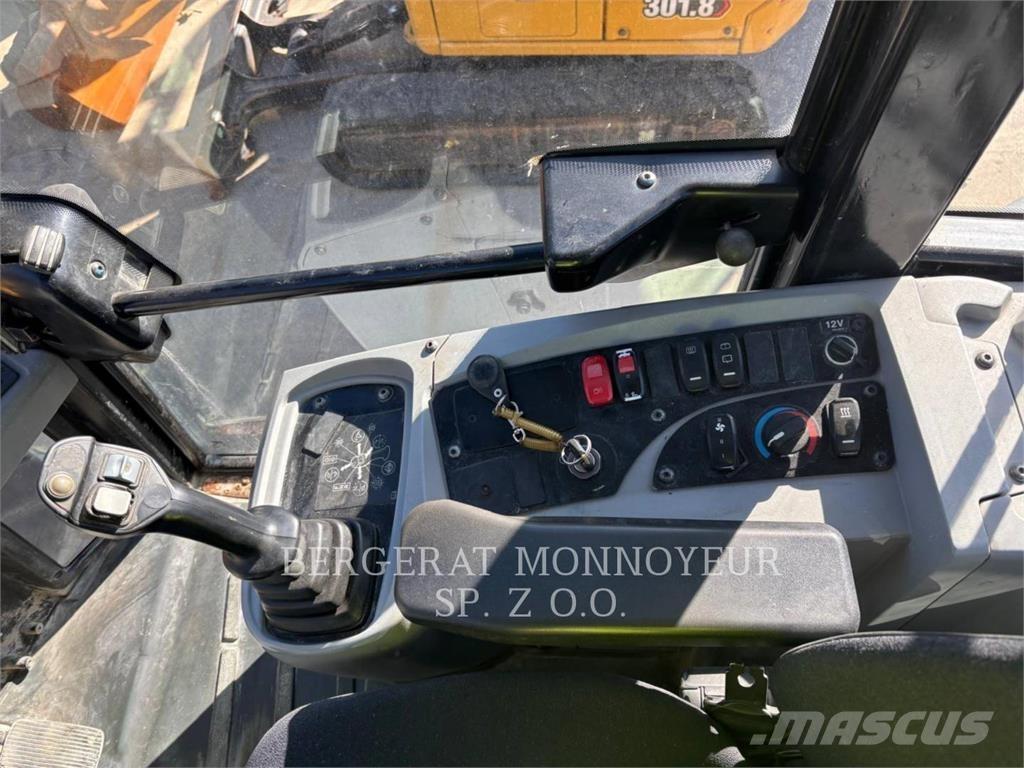 CAT 906M Wheel Loaders