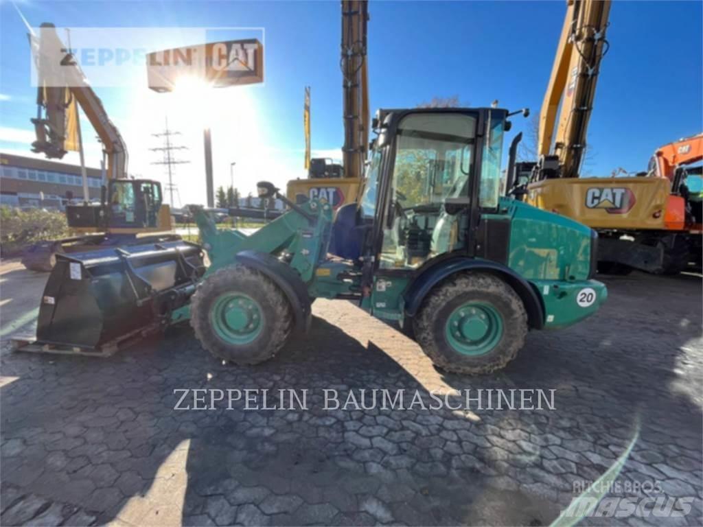 CAT 906M Wheel Loaders