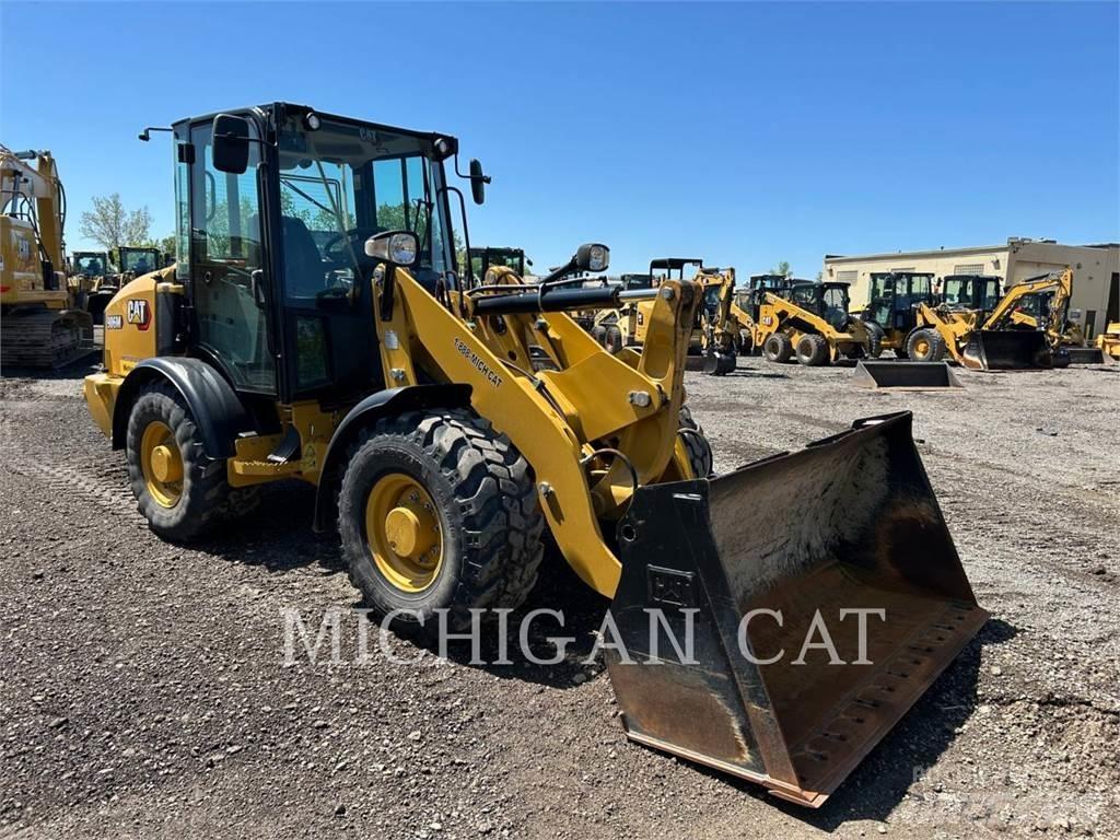 CAT 906M Wheel Loaders