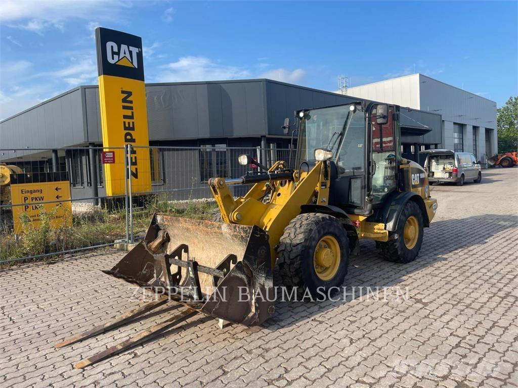 CAT 906M Wheel Loaders