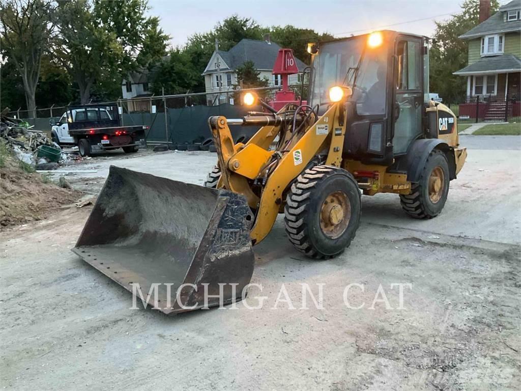 CAT 906M AR Wheel Loaders
