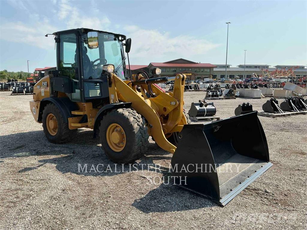 CAT 907 Wheel loaders